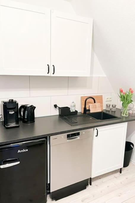 Modernes Apartment Mit Balkon Free Parking Netflix Celle Zewnętrze zdjęcie