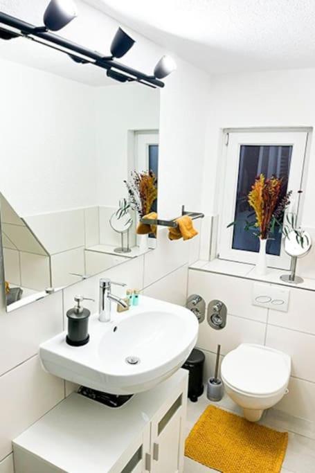 Modernes Apartment Mit Balkon Free Parking Netflix Celle Zewnętrze zdjęcie